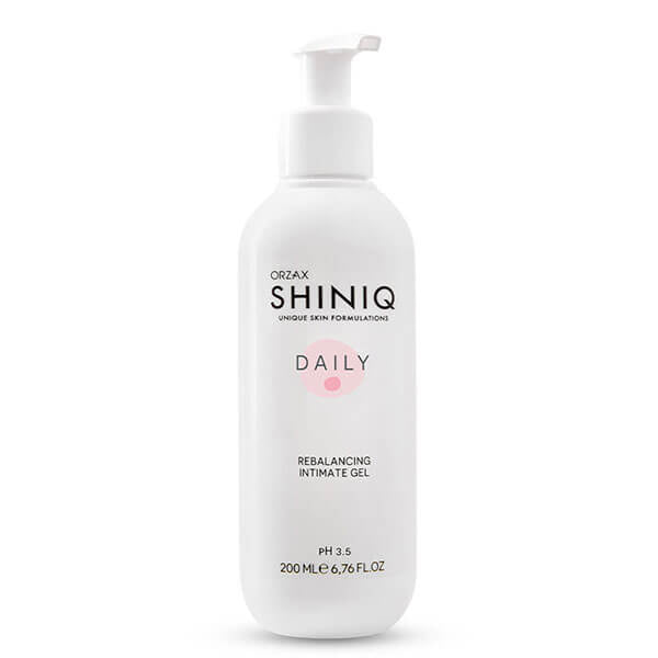 Shiniq Daily Intimate Wash Gel for Gentle Cleansing 200 ml