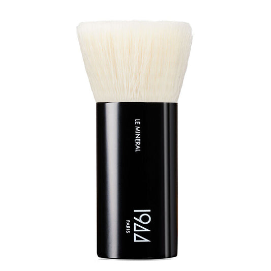 1944 Paris Mineral Foundation Brush for Flawless Coverage