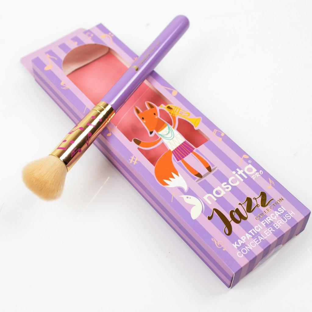 Nascita Jazz Concealer Brush for Seamless Blending