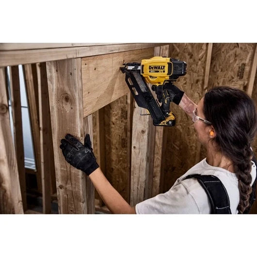 DEWALT DCN930B 20V MAX* Brushless Cordless 30° Paper Tape Framing Nailer (Bare Tool)