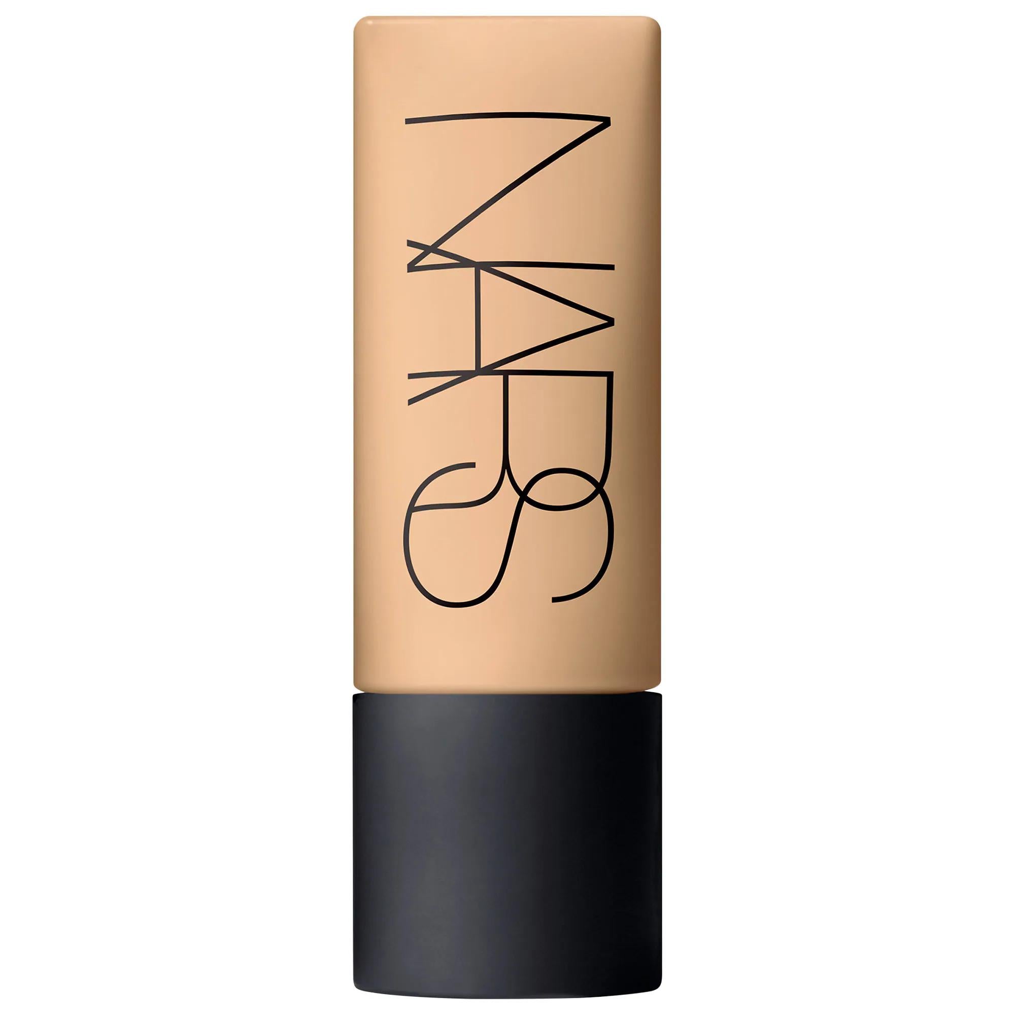 Soft Matte Complete Foundation: Full Coverage, 16-Hour Wear, Transfer-Proof & Hydrating Matte Finish