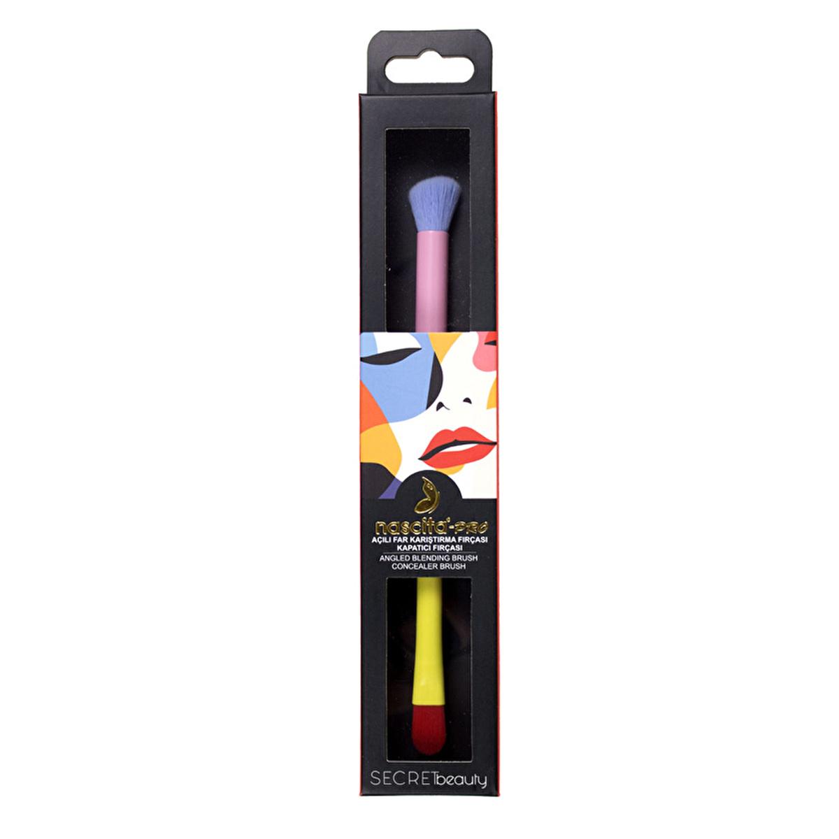 Nascita Angled Makeup Brush for Eyeshadow and Concealer - High-Quality Bristles, Precise Application