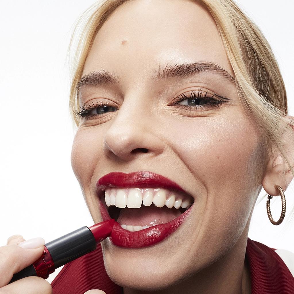 Avon Ultra Matte Lipstick in Coral Fever 3.6g