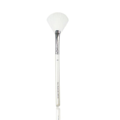 Nascita Professional Mask Brush for Easy Application 0279